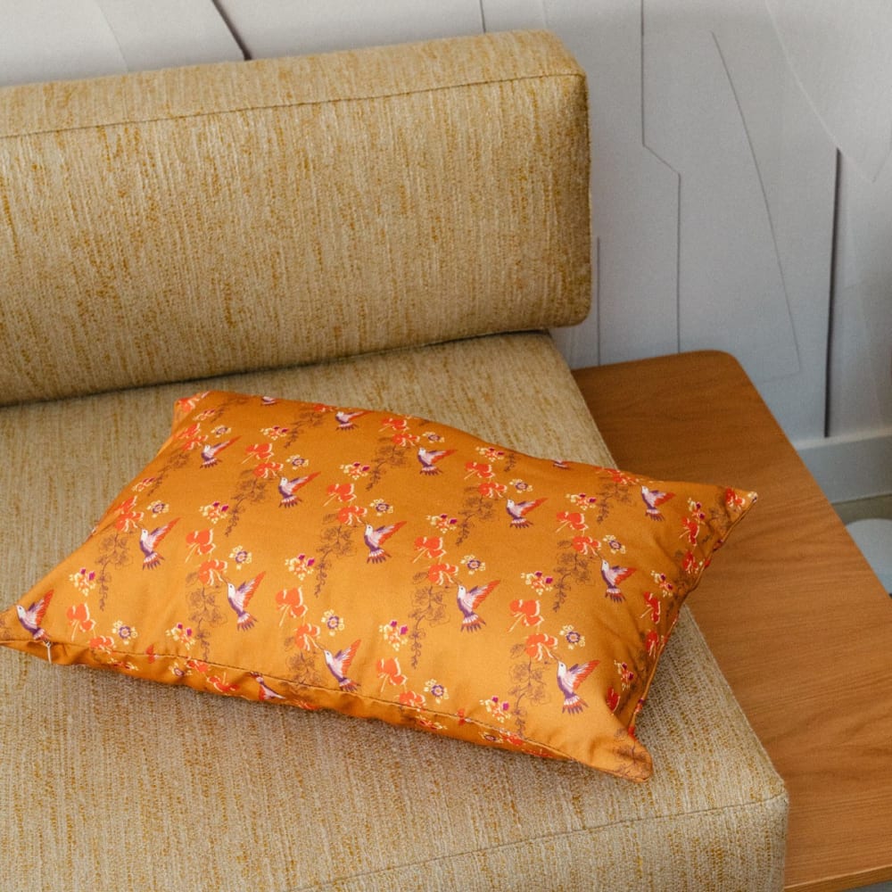 Housse de coussin extérieur 40x60 cm motif oiseaux tabac - Maisons du Monde