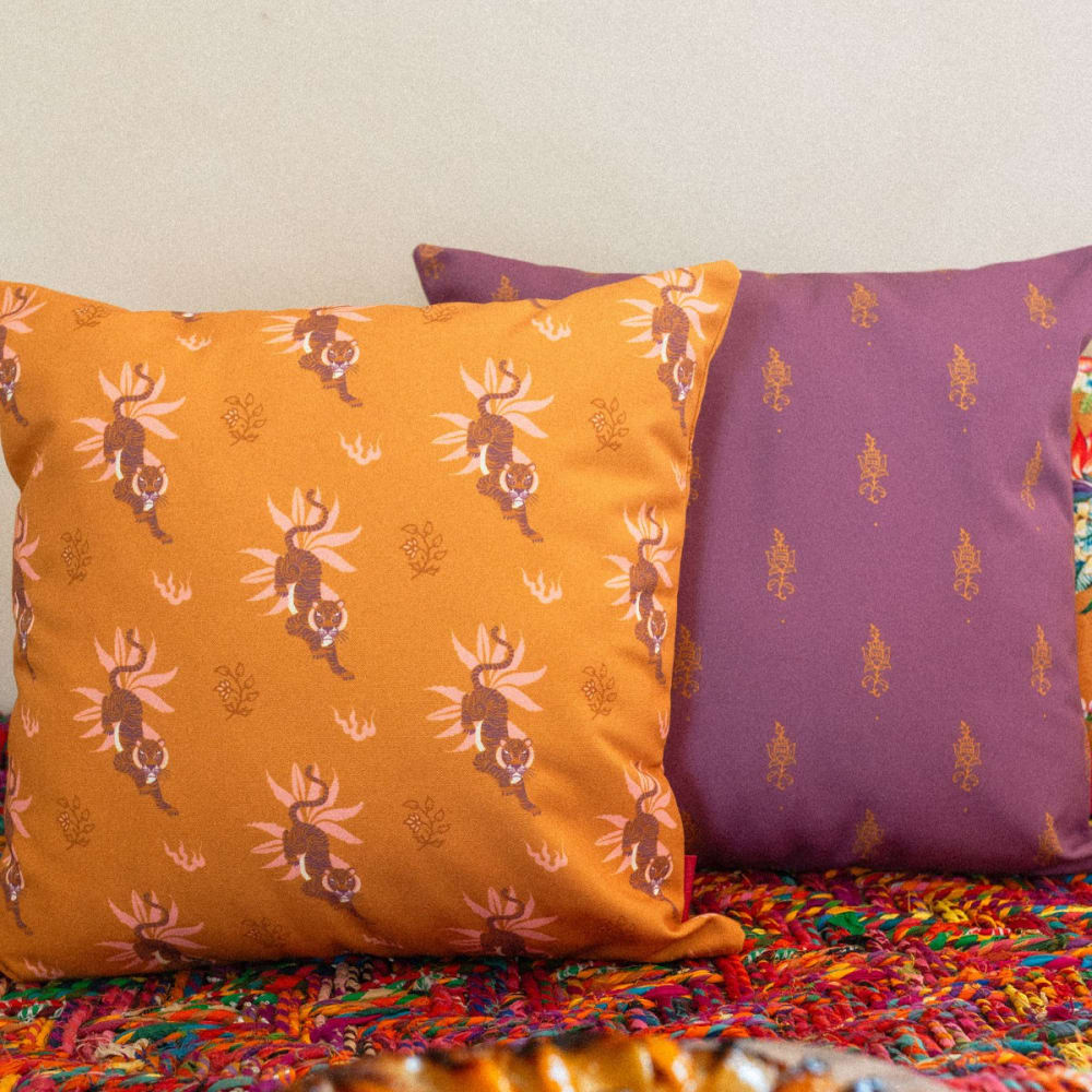 Housse de coussin extérieur 45x45 cm motif tigres tabac - Maisons du Monde