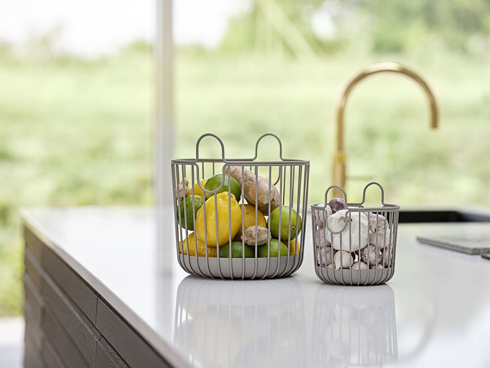 Panier en acier laqué taupe - Maisons du Monde