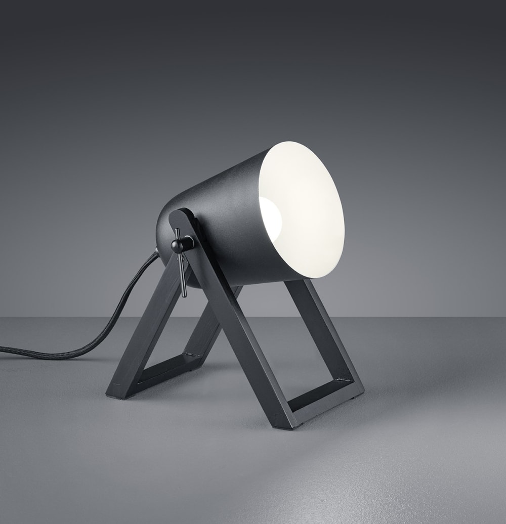 Lampe design en métal noir — vue 3