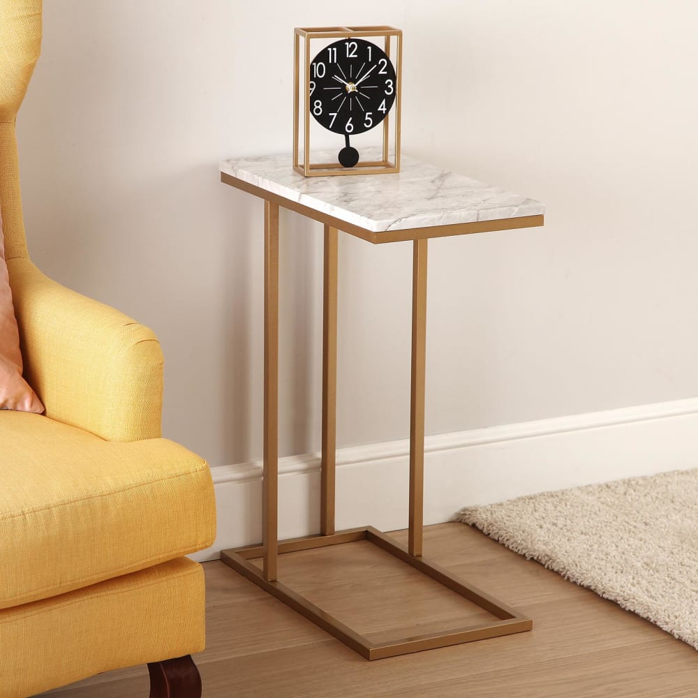 Table d'appoint en aggloméré imitation bois et marbre et métal doré - Maisons du Monde