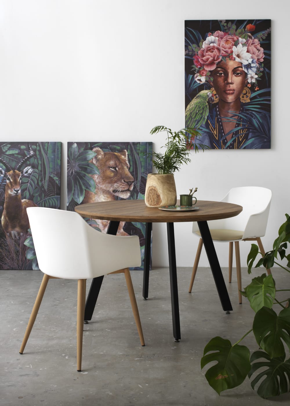Table en mélamine effet bois de chêne avec pieds en métal 110 diamètre