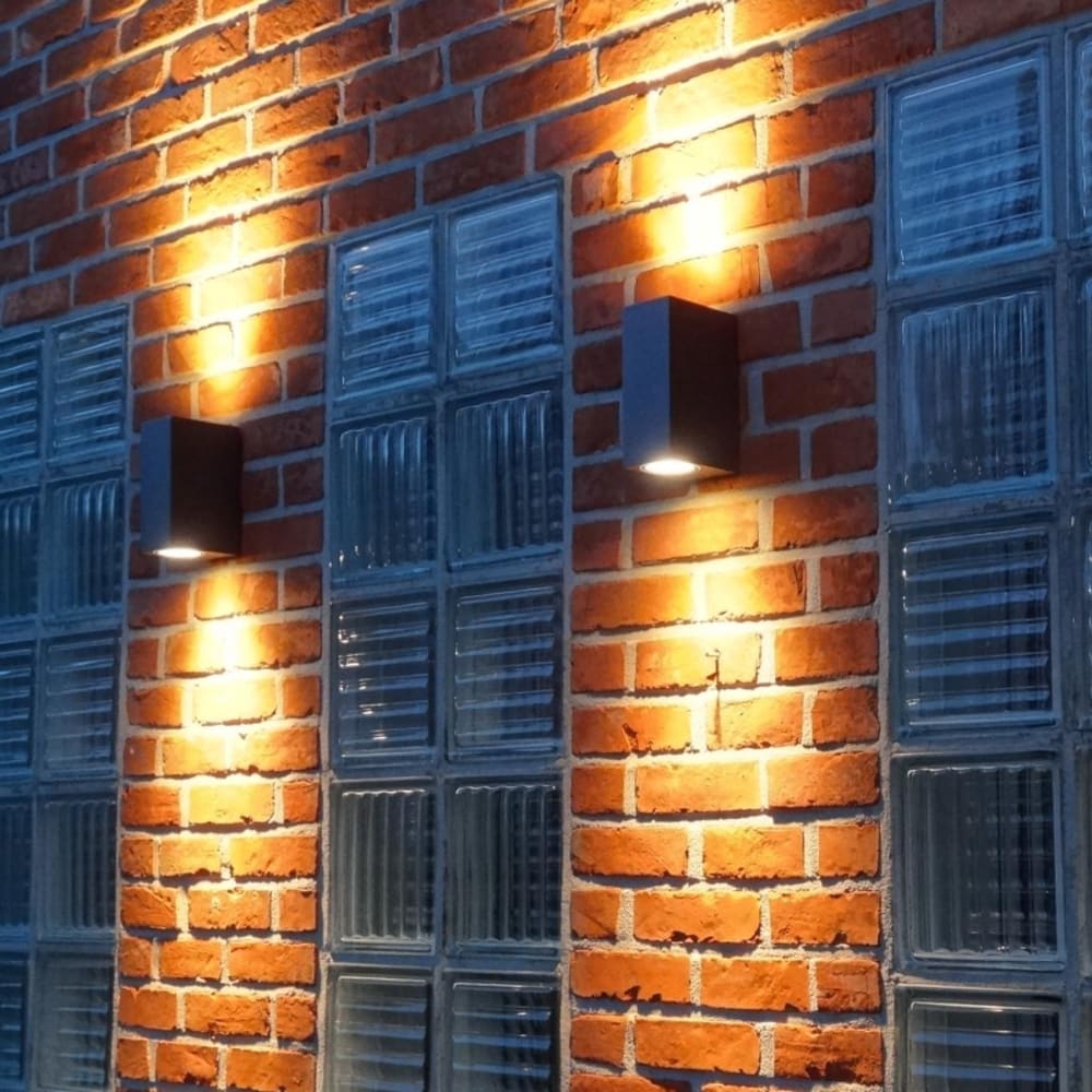 Applique extérieur en aluminium gris foncé - Maisons du Monde