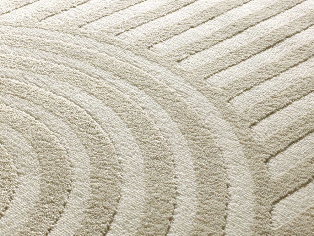 Tapis à relief géométrique blanc/crème 133x190 cm — vue 4