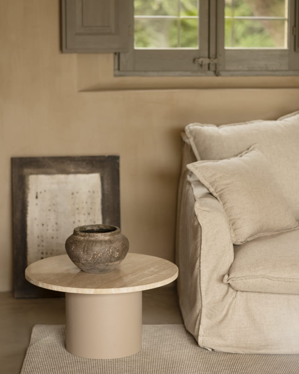 Table basse ronde marbre travertin pieds teinte beige 30x60cm