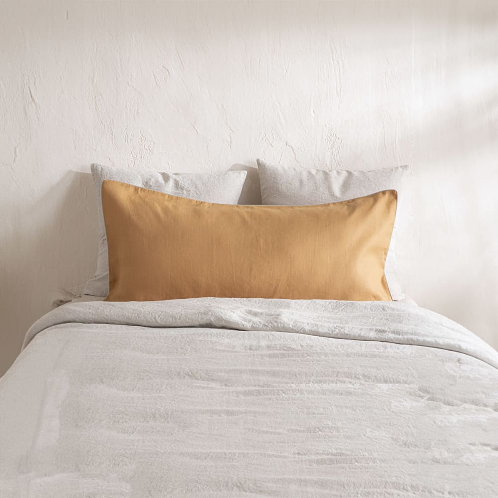 Housse de coussin en lin or xxl - Maisons du Monde