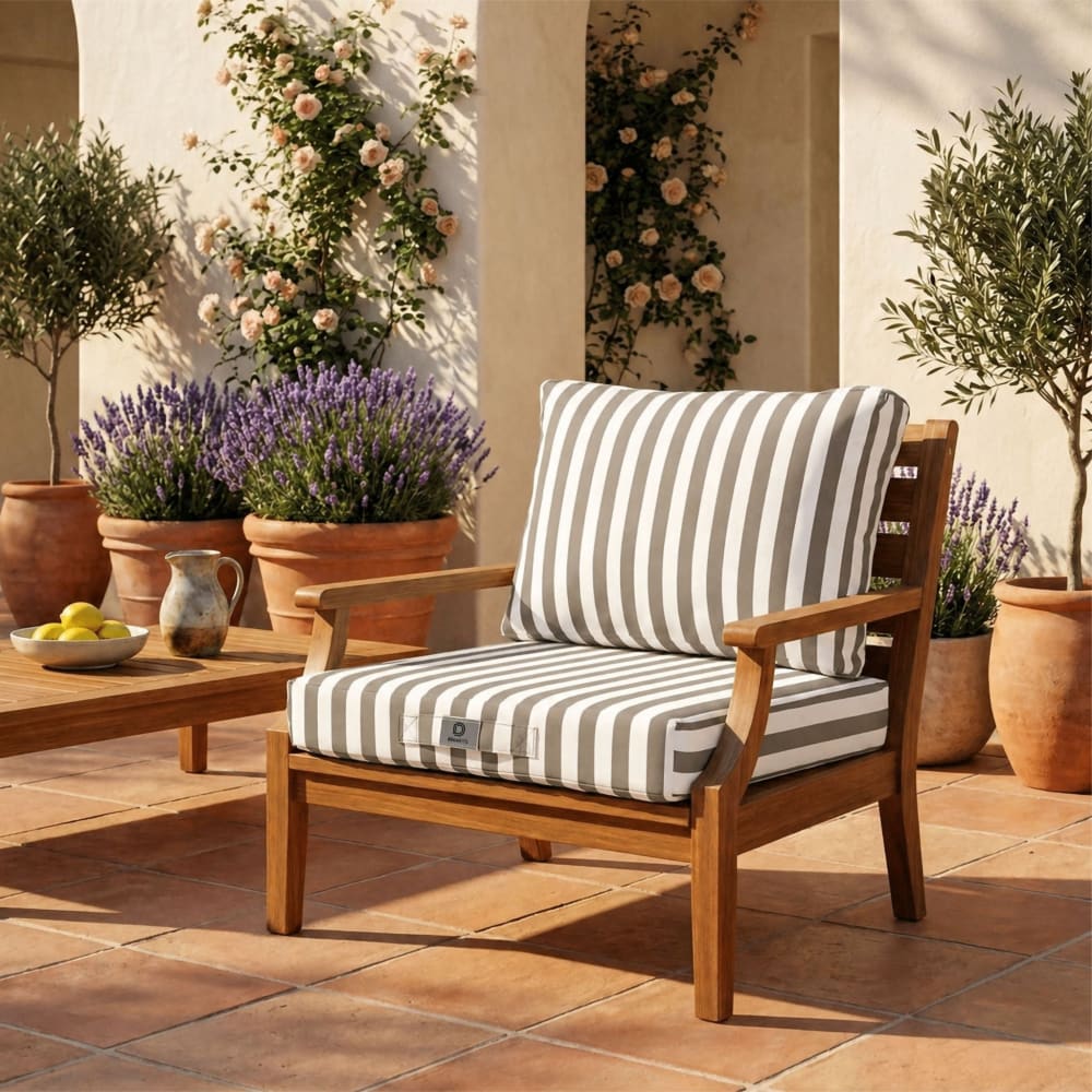 Coussins pour salon de jardin déhoussable 60x60cm rayure beige - Maisons du Monde