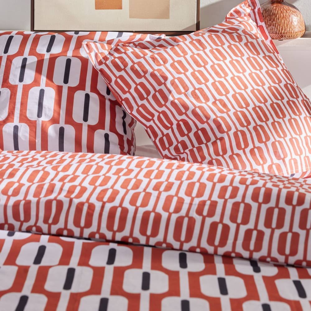 Parure de lit imprimé géométrique coton 220x240 cm rouge - Maisons du Monde