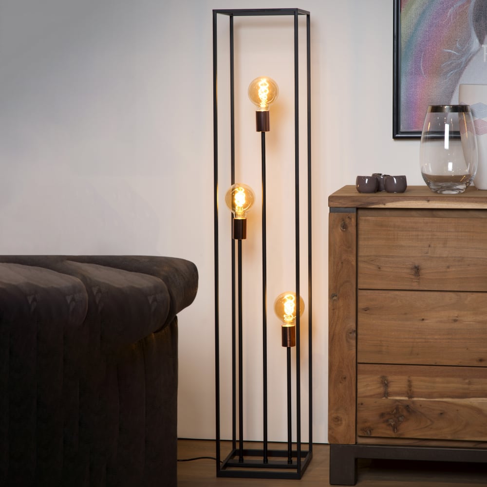 Lampadaire en métal noir — vue 3