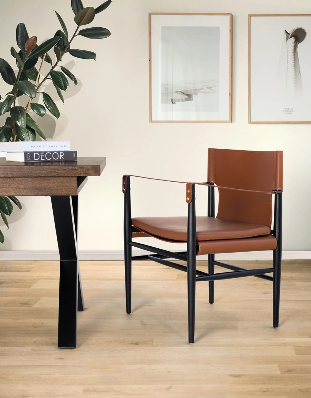 Fauteuil recouvert de cuir synthétique et de bois de frêne marron - Maisons du Monde