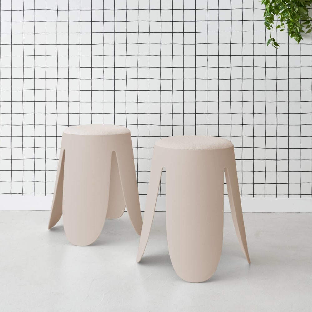 2 tabourets empilables beige, bouclette texturée - Maisons du Monde