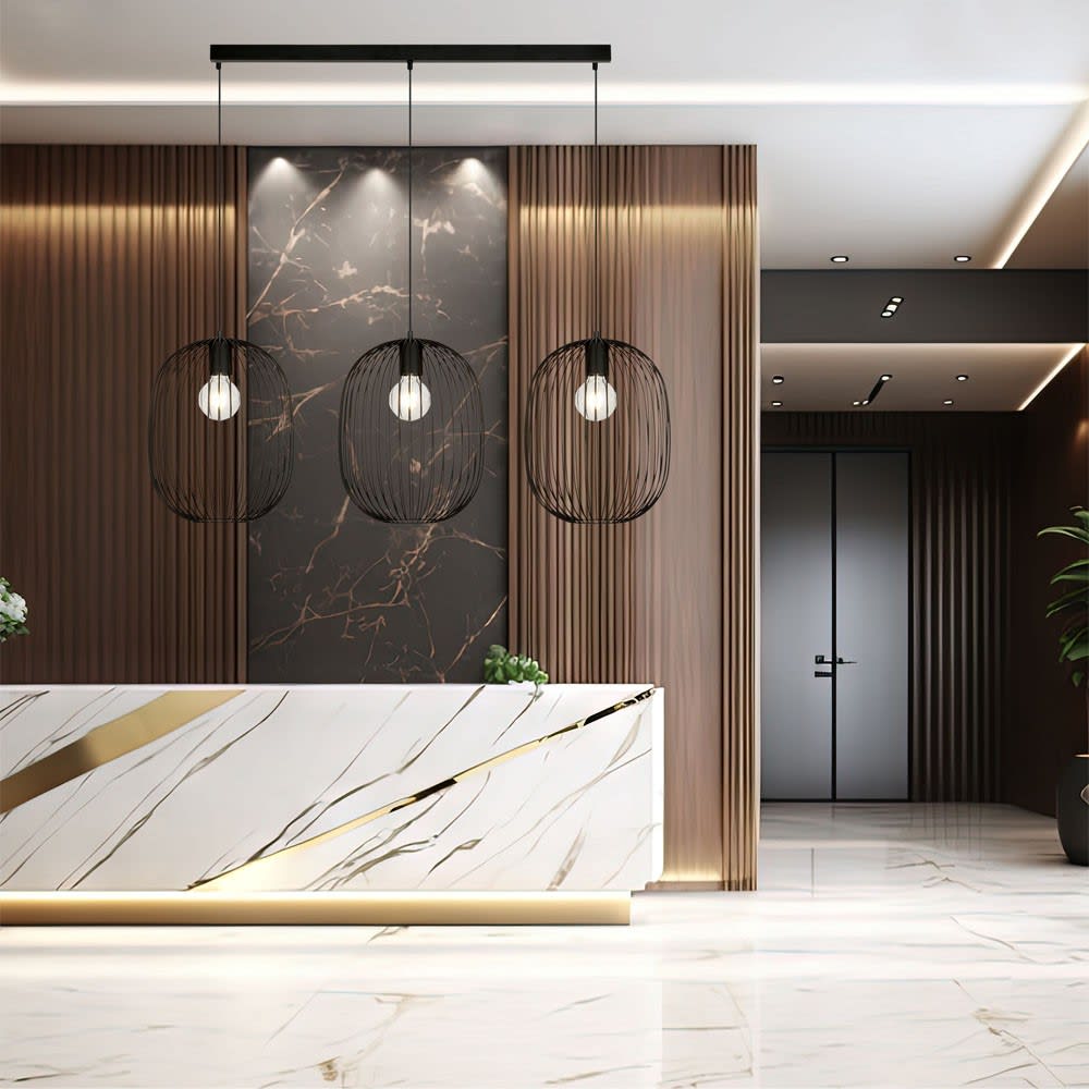 Suspension en métal avec 3 abat-jour cylindriques en grille noire