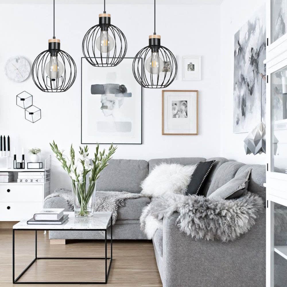 Hängeleuchte mit Metallschirm in Schwarz und Holzgitter - Maisons