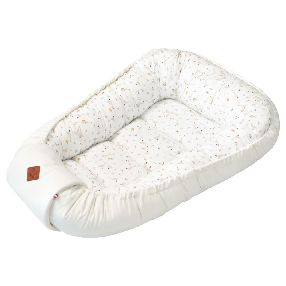 Cocon bébé nid réducteur de lit en coton multicolore de 0 à 9 mois (Sevira Kids) - Image 2