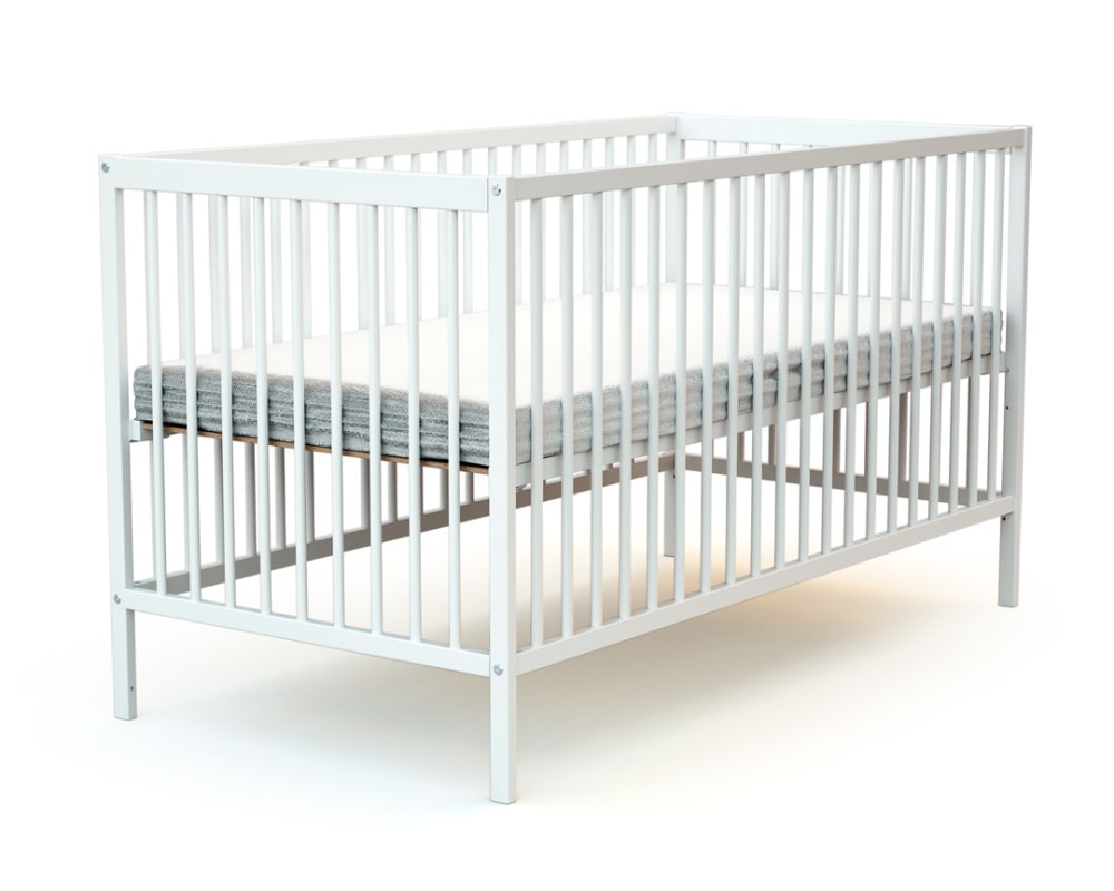 Lit bébé en bois avec matelas en bois blanc - Maisons du Monde