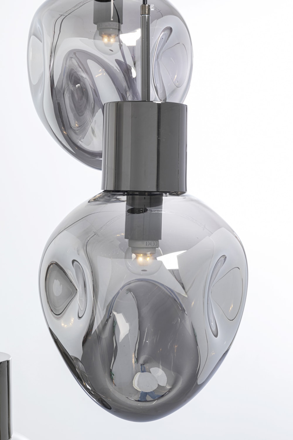 Suspension en verre déstructuré et acier gris — vue 4