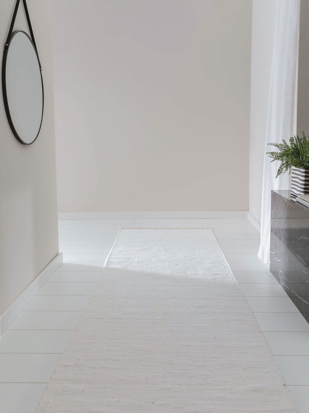 Tapis fabriqué à partir de matériaux recyclés blanc 70x200 — vue 3