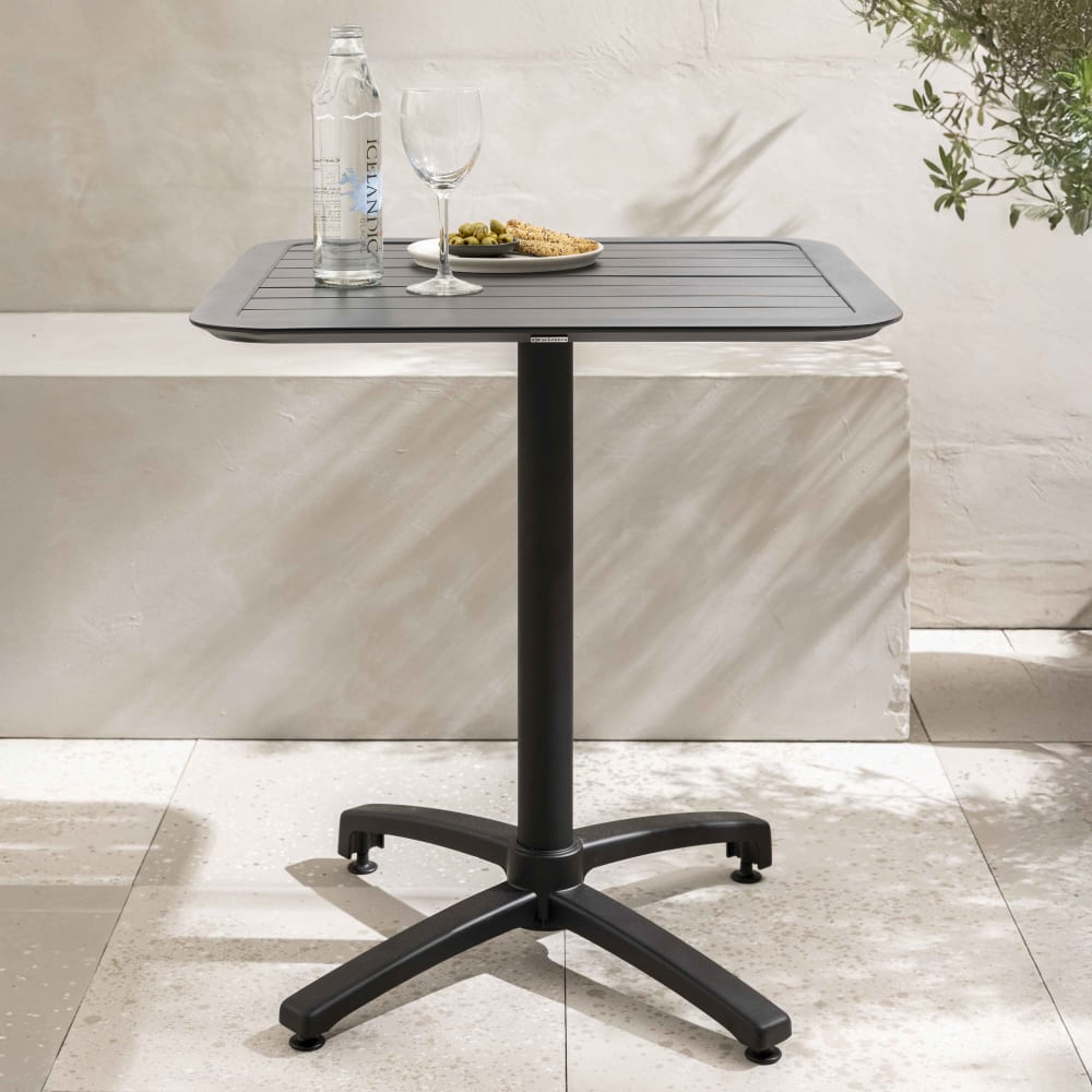 Table inclinable de terrasse 70 x 70 cm noir - Maisons du Monde