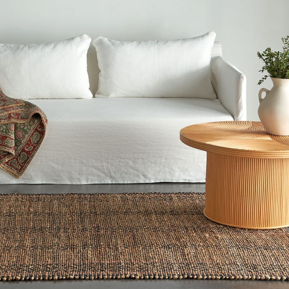 Tapis en jute naturelle et coton noir 140 x 200 cm — vue 3