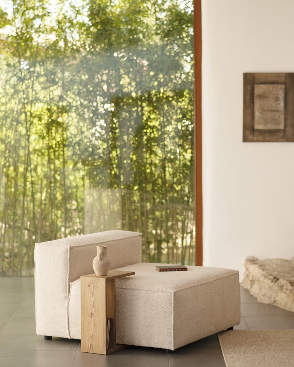 Fauteuil en bouclé couleur beige 110x90cm