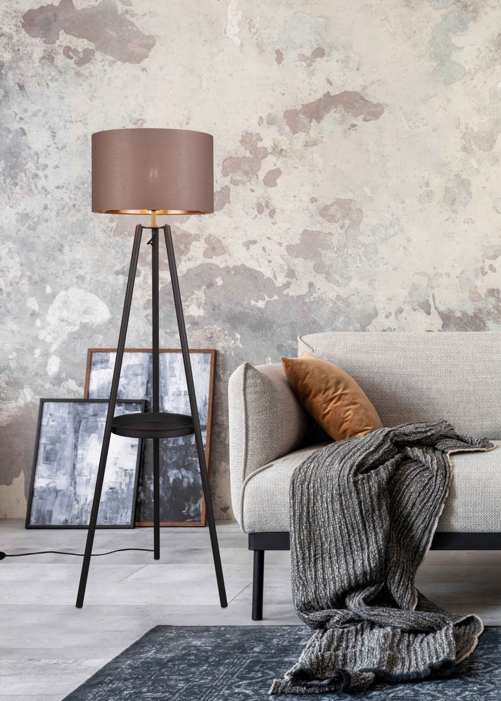 Lampadaire design en métal noir - Maisons du Monde