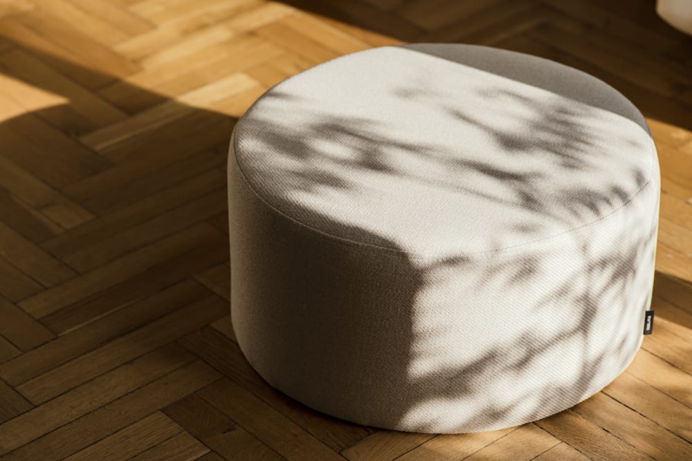 Tabouret rond en fibres synthétiques, petit, beige