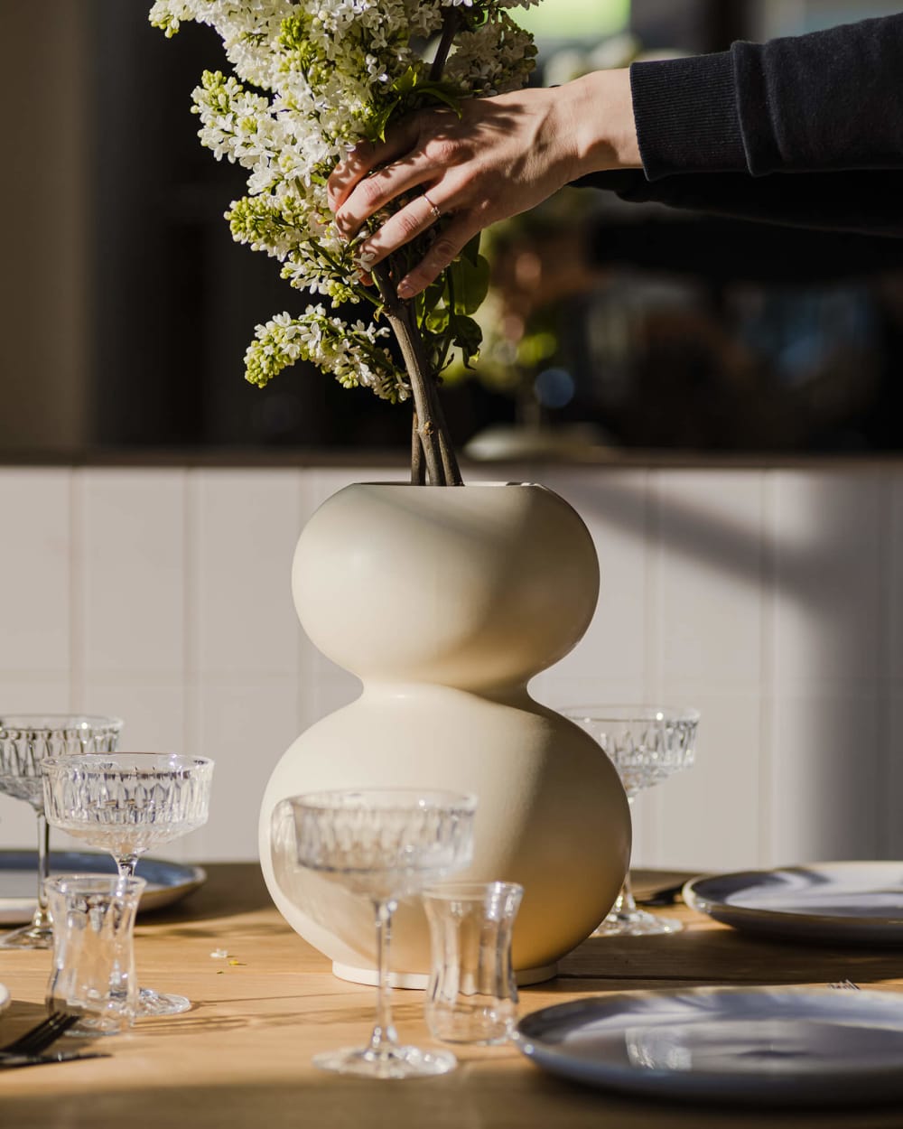 noo.ma Tuga Ball Vase 22 x 10 x 30 cm, Beige, Céramique - Maisons