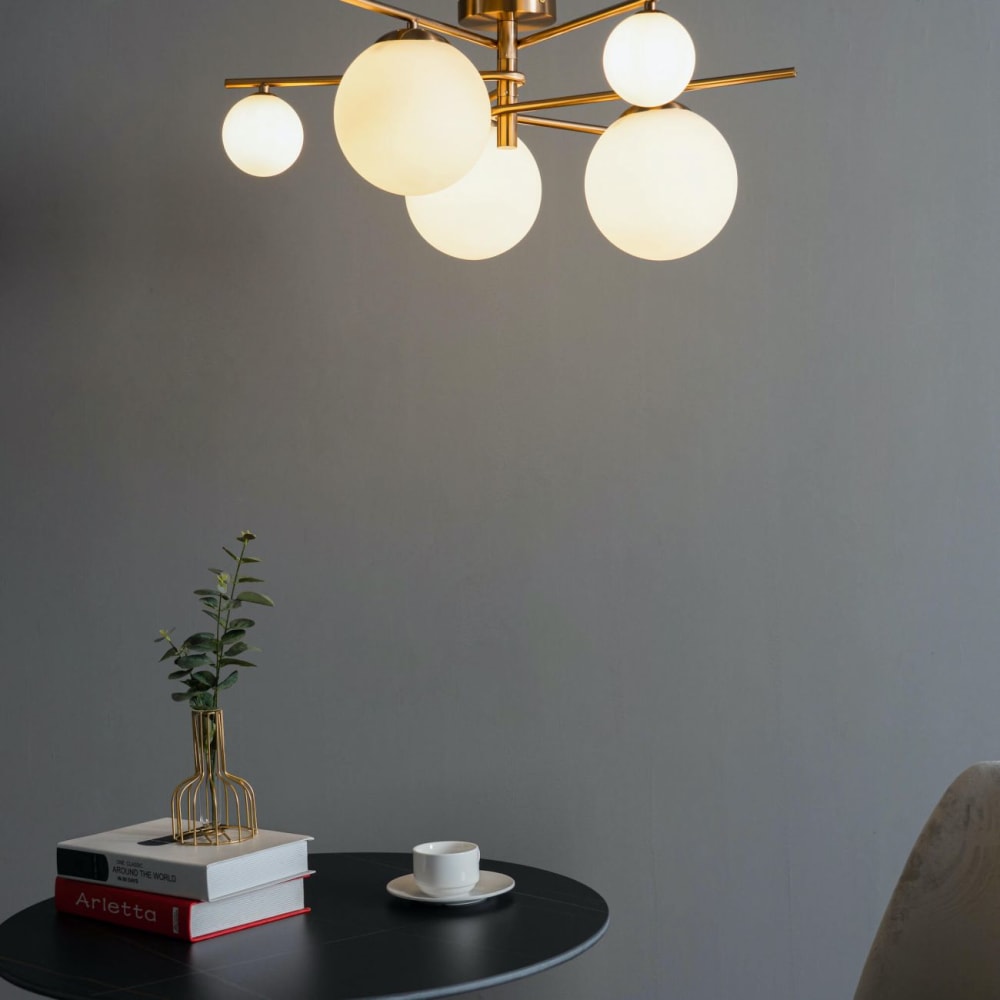 Plafonnier en verre laiton et blanc 70 cm — vue 4