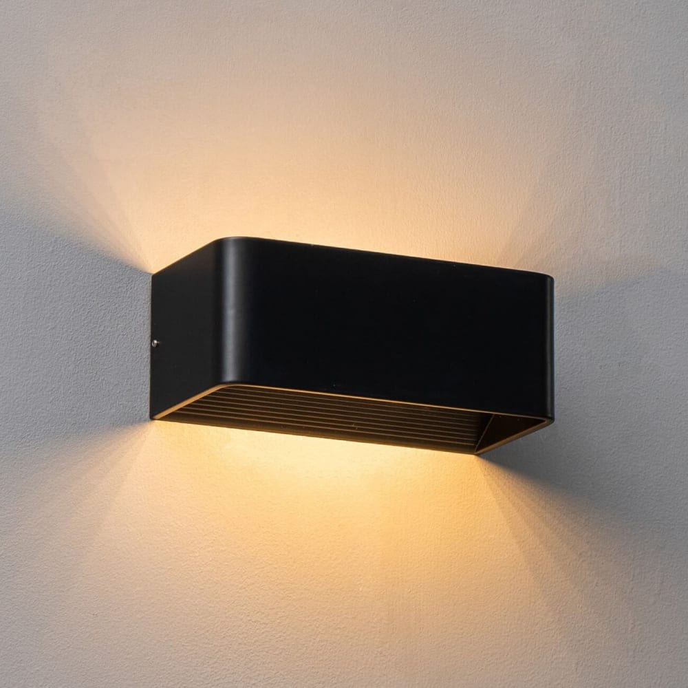 Kosilum Wandleuchte aus Aluminium 20 cm, Schwarz Schwarz Metall