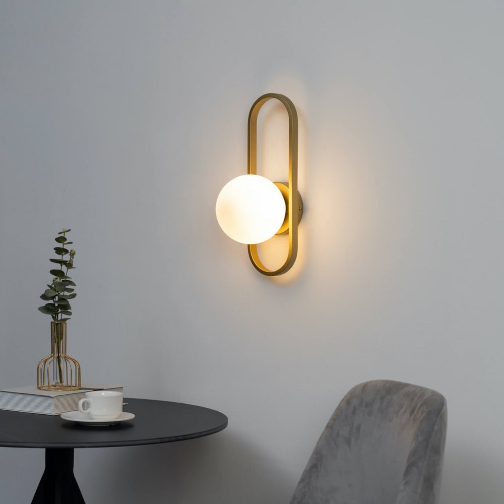 Applique en verre laiton et blanc 40 cm - Maisons du Monde