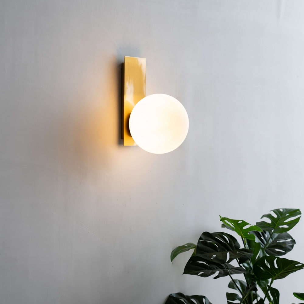 Applique en verre laiton et blanc 33 cm - Maisons du Monde