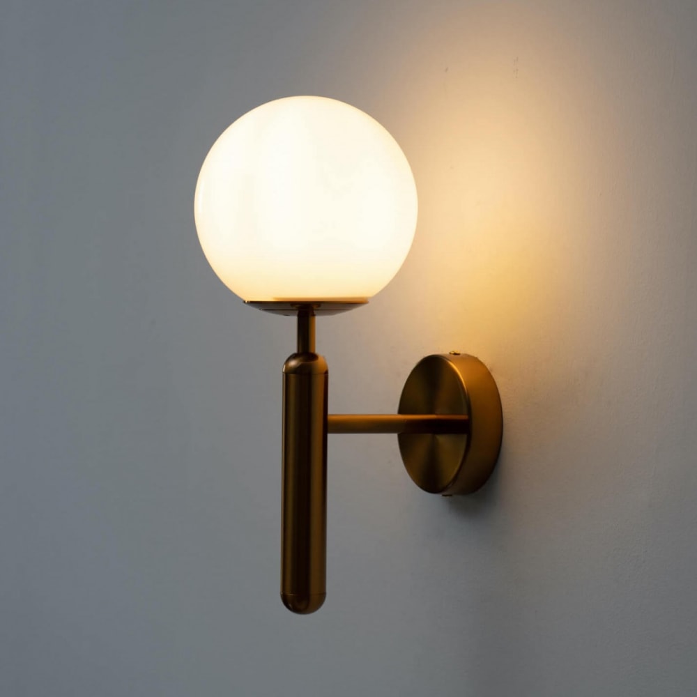Applique en verre laiton et blanc 34 cm - Maisons du Monde