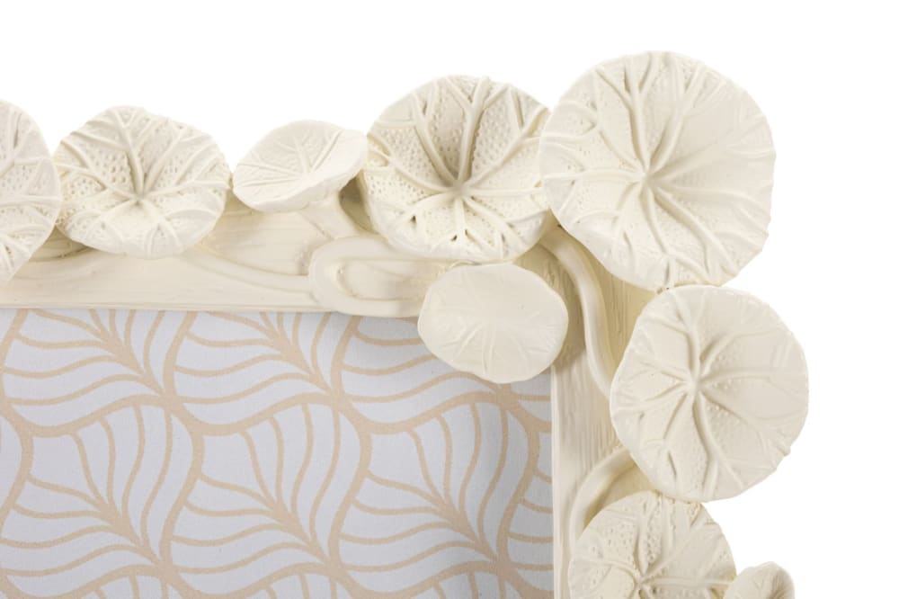 Cadre photo en résine beige avec des feuilles de lotus cm 20,8x2x25,9 — vue 4