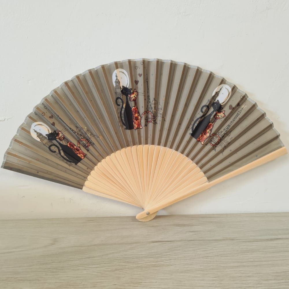 Éventail décoratif et utilitaire chats amoureux à paris — vue 3