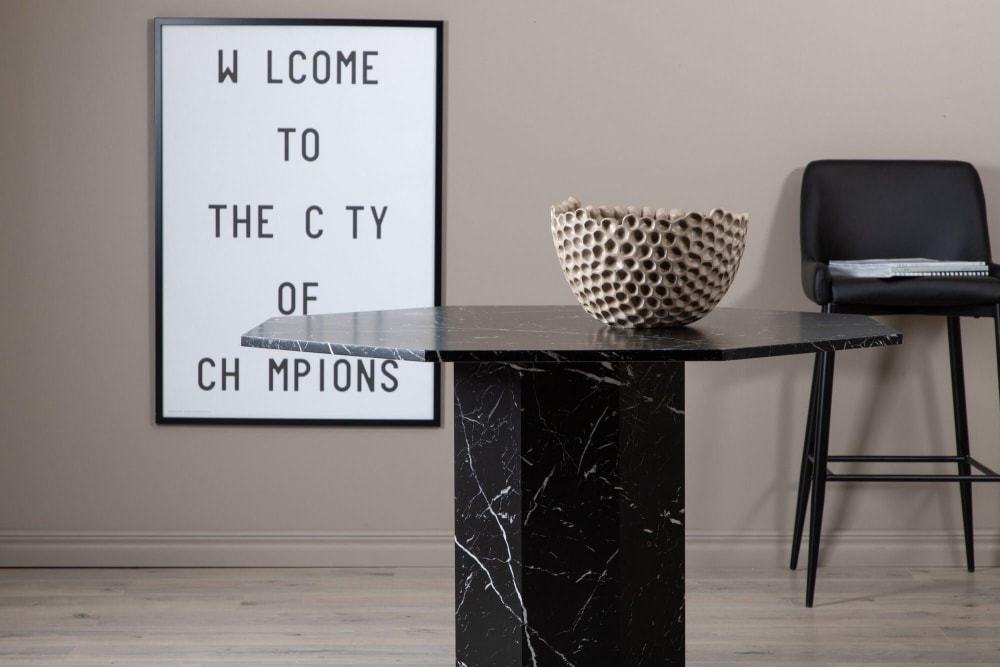 Table à manger design effet marbre noir MARBY noir 110x110x75cm - Maisons du Monde