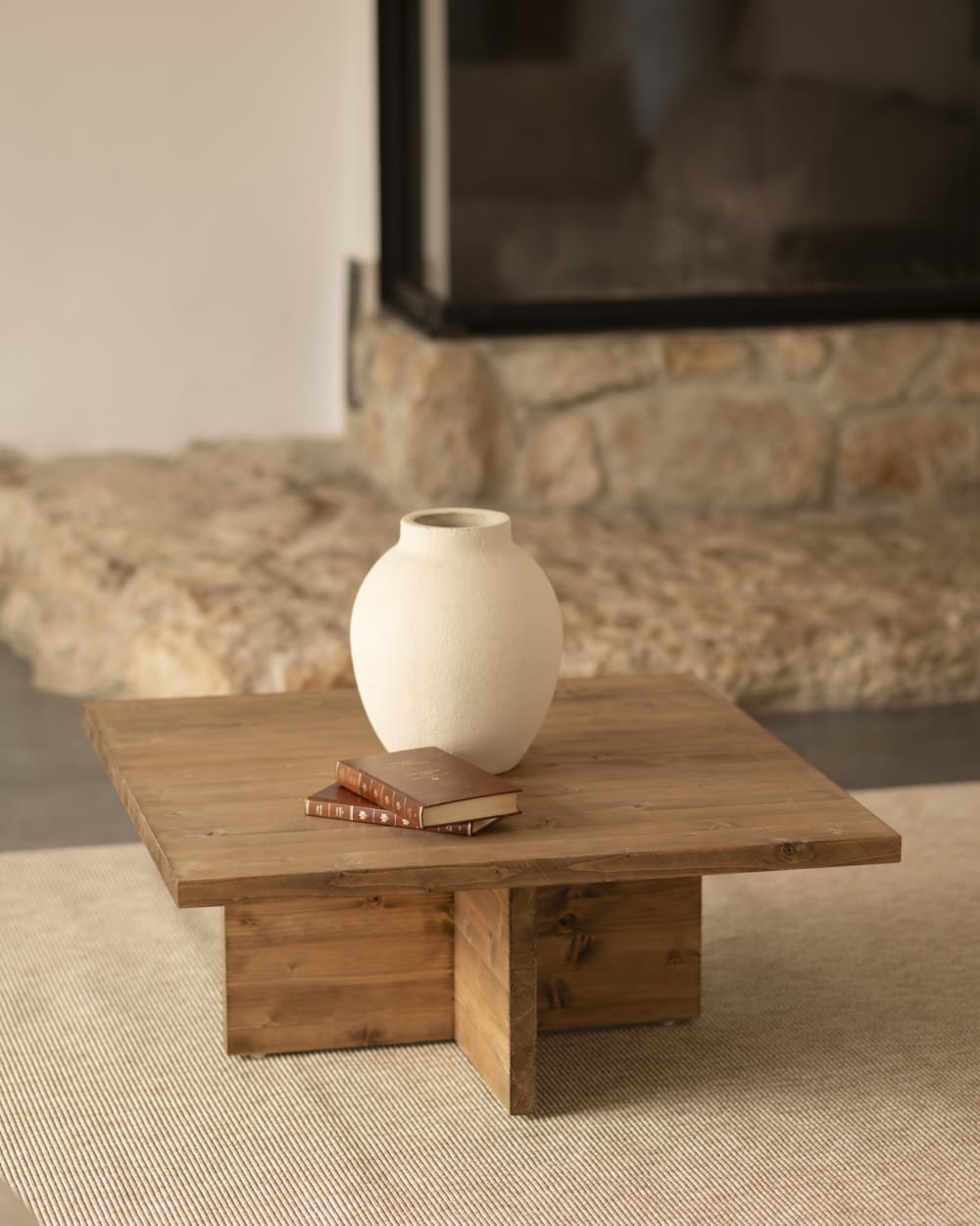 Table basse carrée en bois de sapin vieilli 80x33,22cm - Maisons du Monde