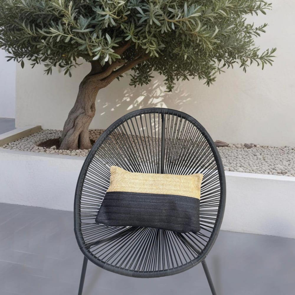Housse de coussin effet raphia - rectangle - 30x50cm - beige et noir - Maisons du Monde