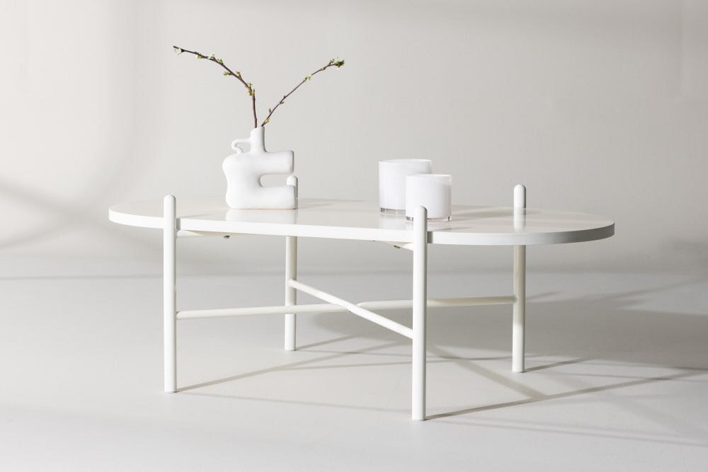 Table basse ovale en bois 120x65,5cm - Blanc - Maisons du Monde