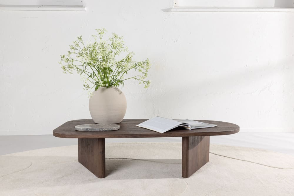 Table basse organique en bois 130x65cm - bois foncé - Maisons du Monde