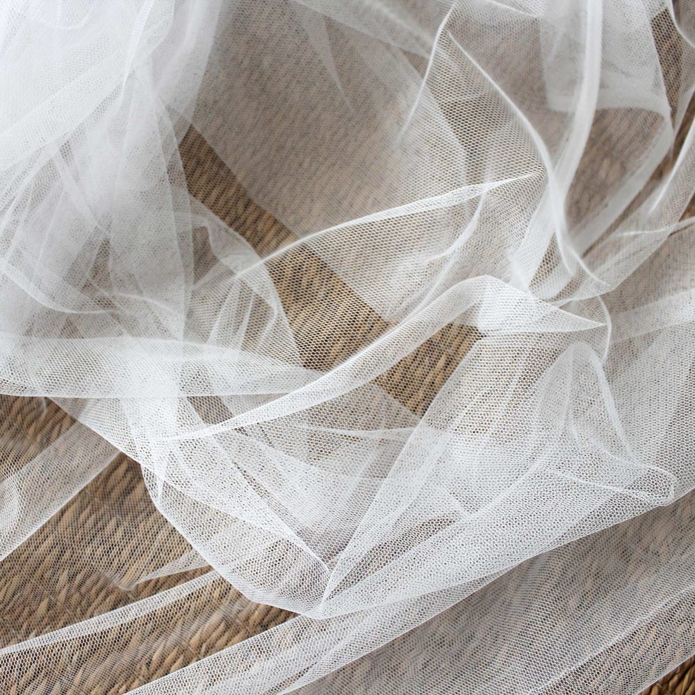 Voilage passe tringle anti moustique polyester blanc 300x240 cm - Maisons du Monde