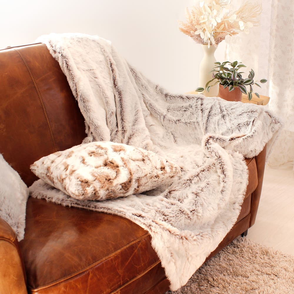 Home Maison Plaid tendance en imitation fourrure polyester/fourrure taupe 130x160 style contemporain - Pes - Polyester