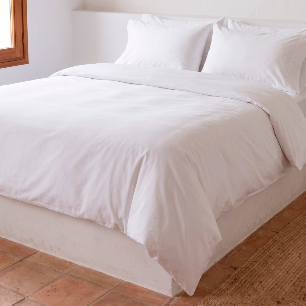 Housse de couette uni 100% coton blanc 240x220 cm + 2 taie oreiller — vue 4