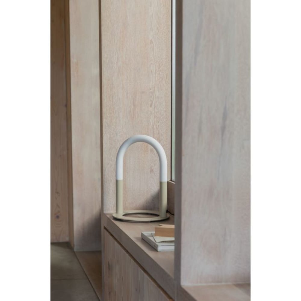 Lampe design en métal beige - Maisons du Monde