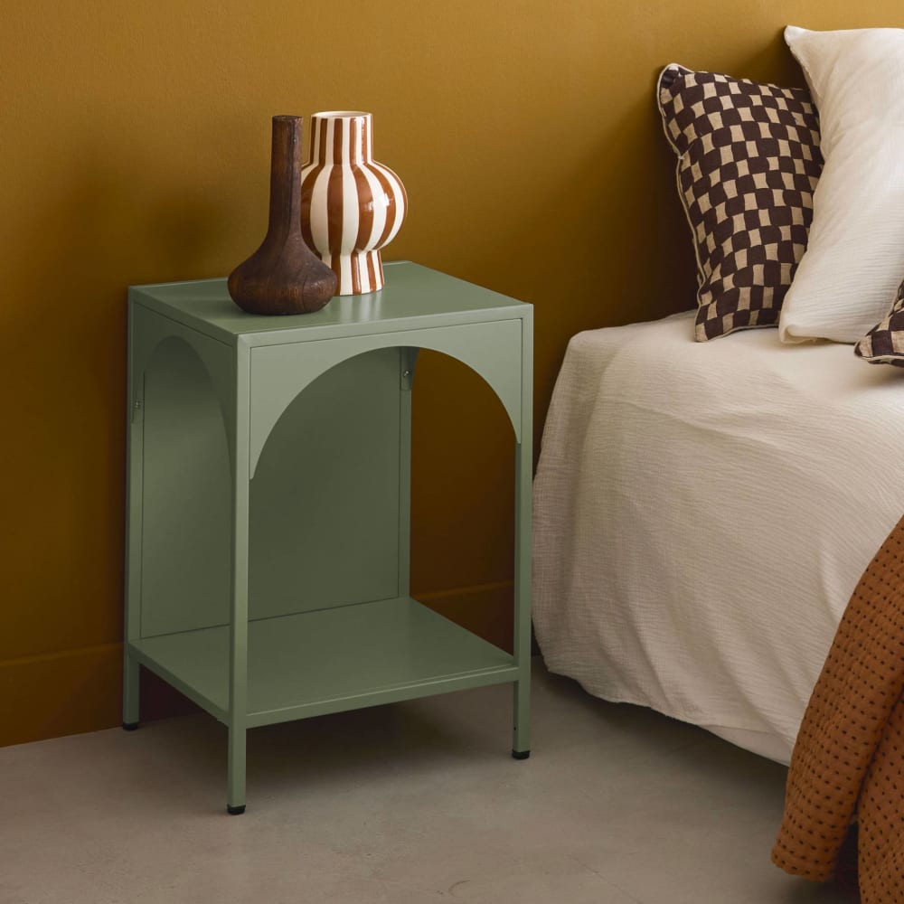 Table de chevet, table d'appoint acier vert - Maisons du Monde