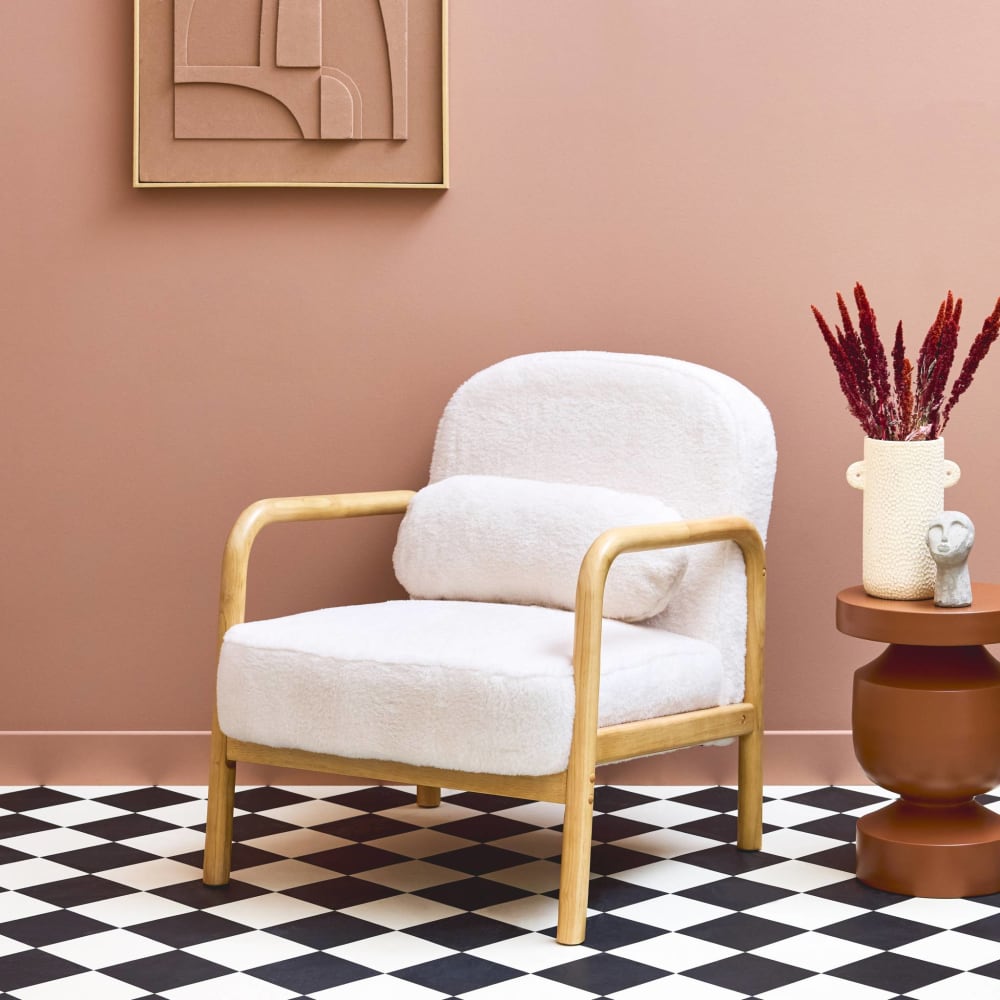 Fauteuil scandinave arrondi bois, fausse fourrure