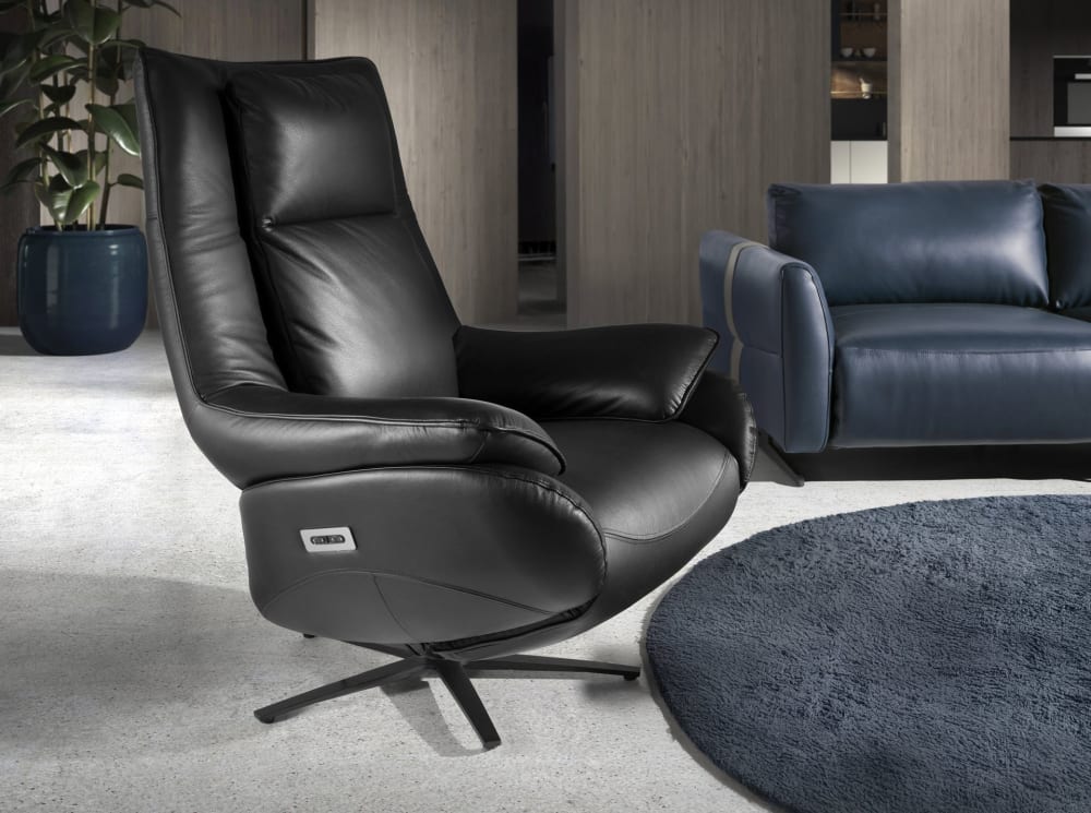 Fauteuil pivotant en cuir noir - Maisons du Monde
