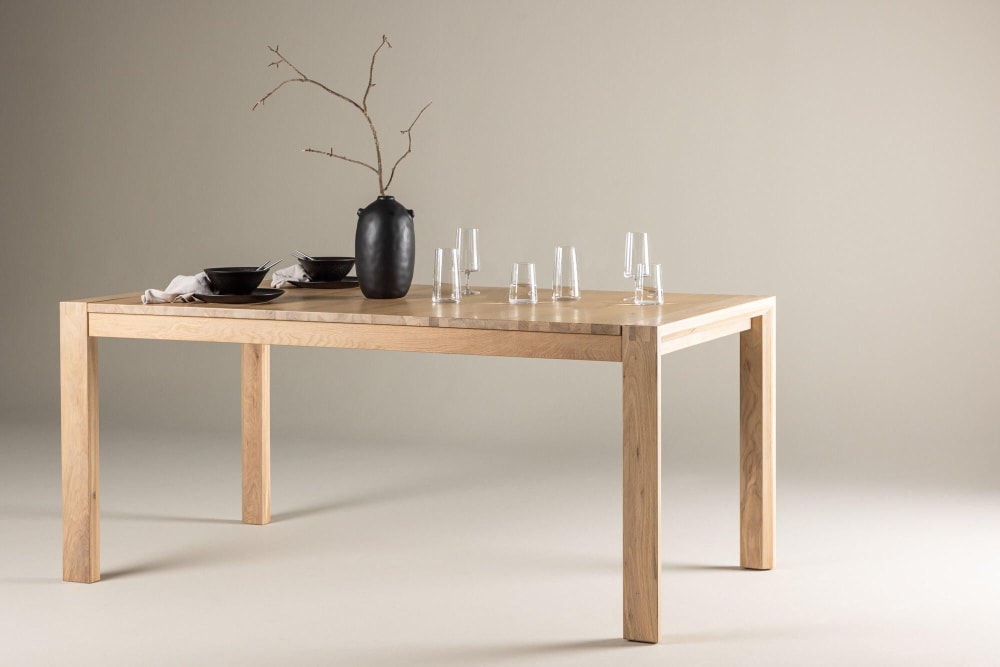 Table de salle à manger rectangulaire couleur naturelle en chêne - Maisons du Monde