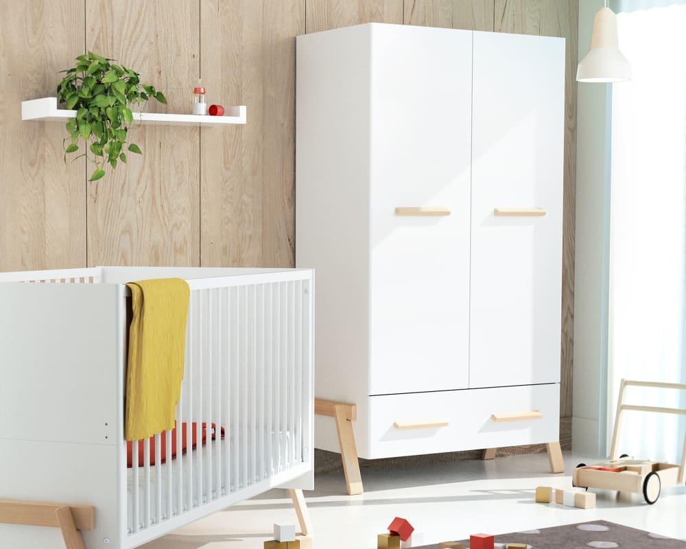 Armoire enfant 2 portes en bois blanc et hêtre 108 x 53 x176 cm - Maisons du Monde