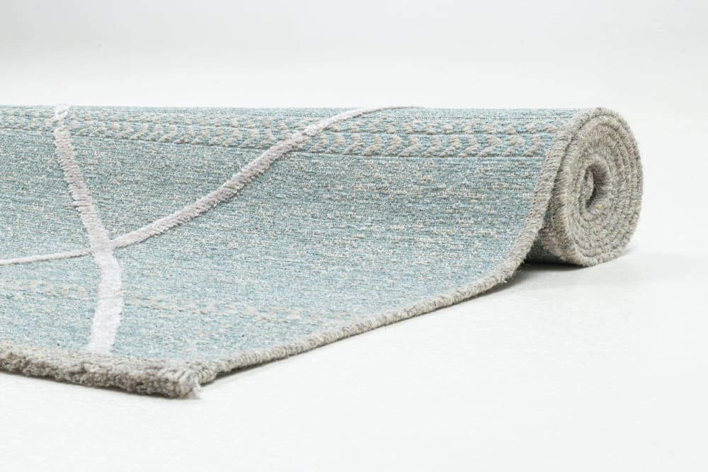 Tapis fin tissé machine en laine et viscose Bleu clair 80x200 cm - Maisons du Monde