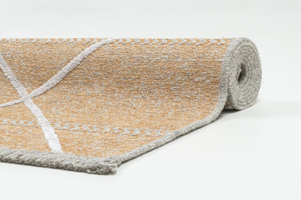 Tapis fin tissé machine en laine et viscose Or 80x200 cm - Maisons du Monde